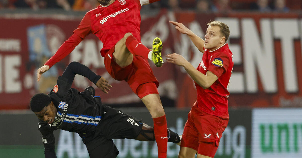 Van Axel Dongen kritisch: 