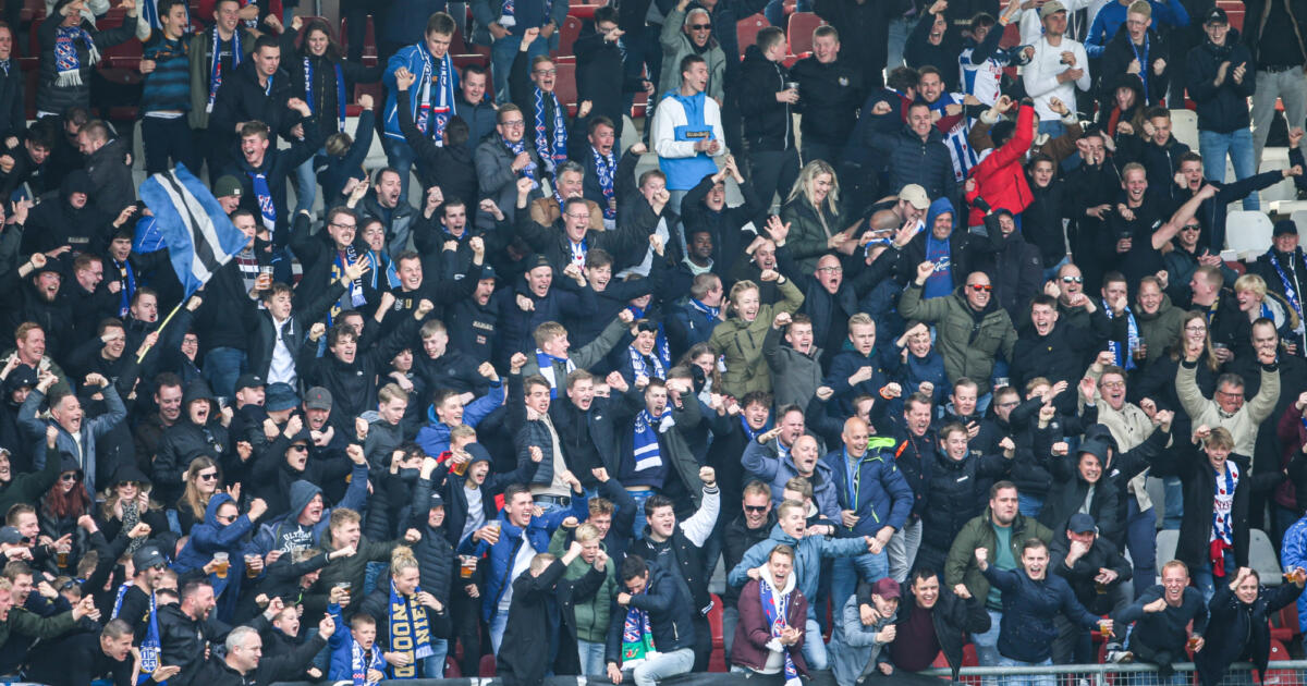 SC Heerenveen richting Sparta; supporters beloond voor goed gedrag