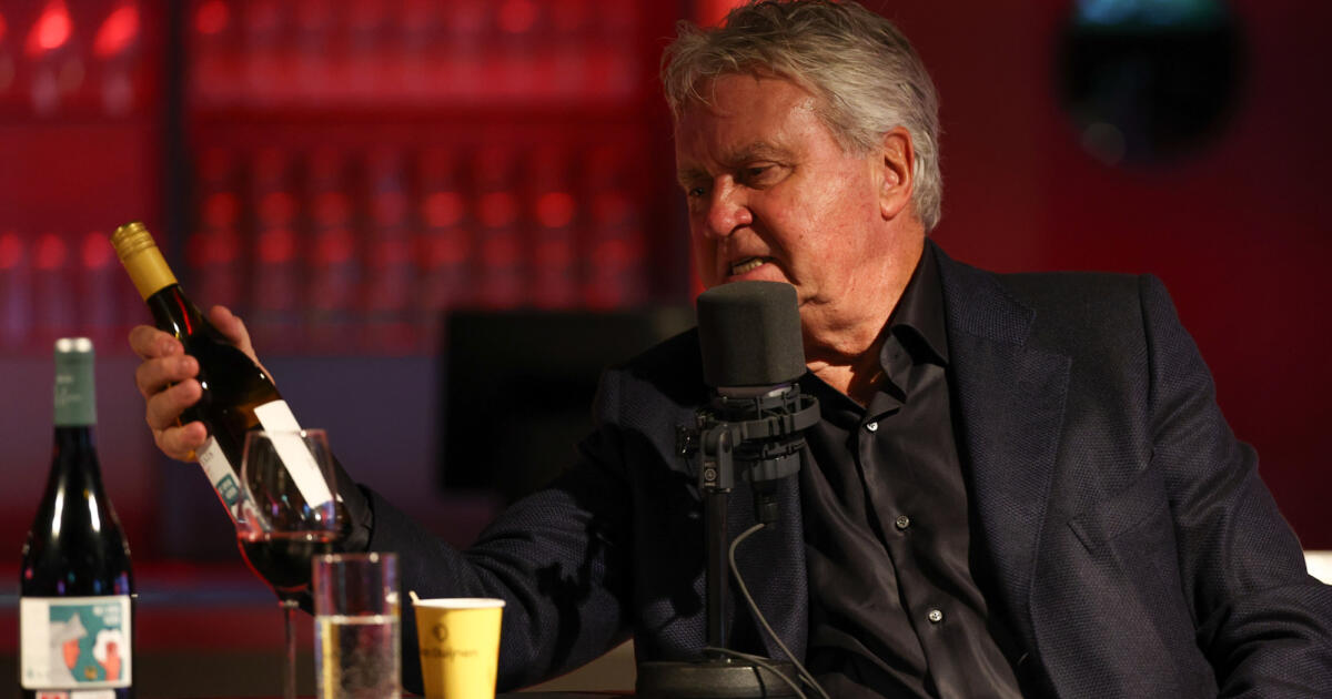 Hiddink aangeboden bij Almere City: "Heel veel met hem gesproken"