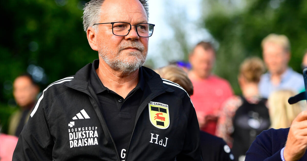 Henk de Jong dankt SC Heerenveen-supporter: 