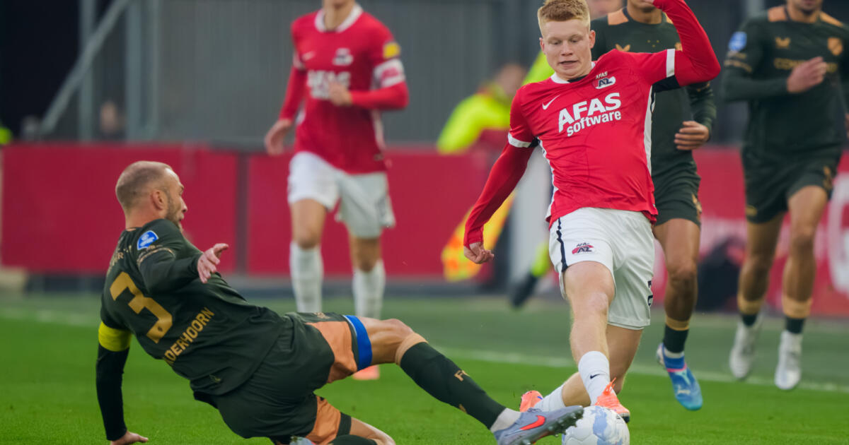 Van der Hoorn oogt verslagen: "We hebben het gewoon even moeilijk"