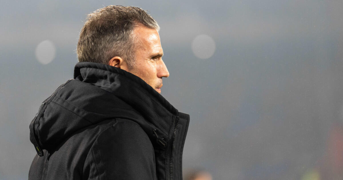 Van Persie moet sterkhouders missen in duel met SC Heerenveen