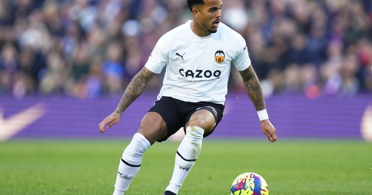 'Kluivert beroofd; vriendin geslagen en buit van… Voetbalnieuws