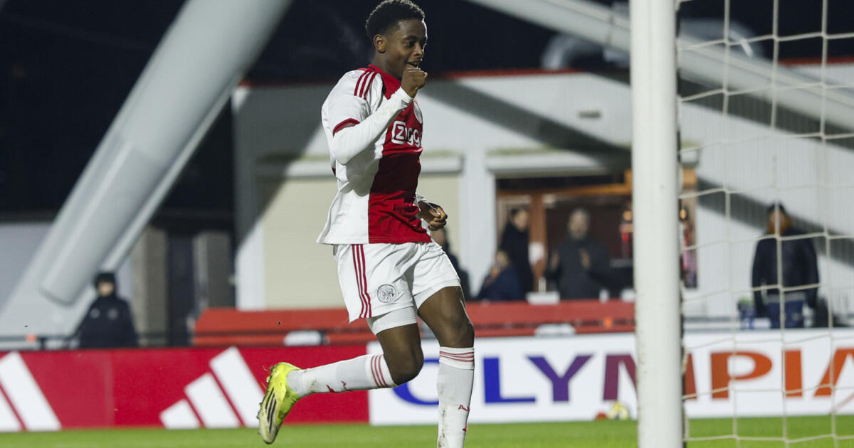 Jongste doelpuntenmaker van Jong Ajax trots: 