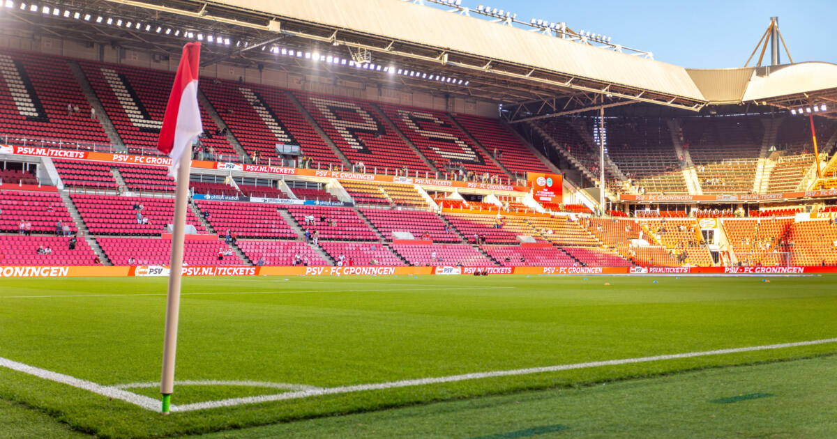 PSV huldigt wereldkampioen in rust van duel met Fortuna Sittard