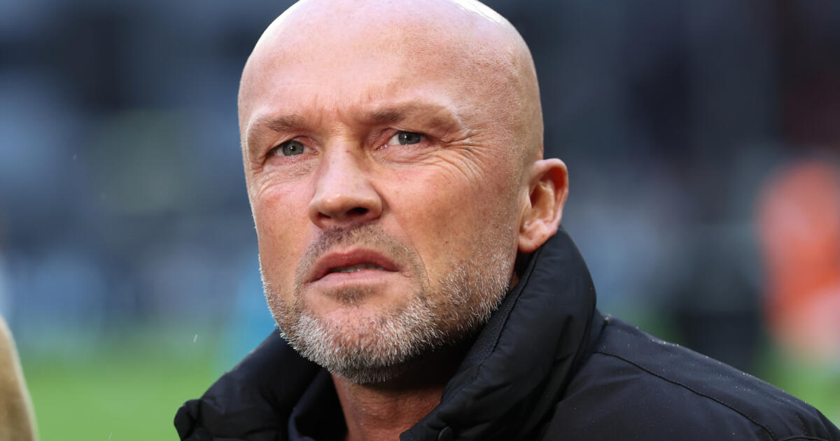 Dick Schreuder looft Ajacied: 