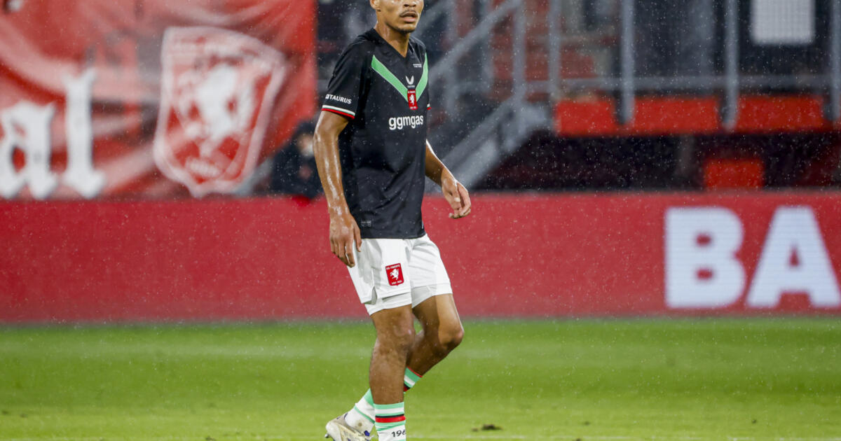 FC Twente haalt jeugdspeler bij de selectie voor duel in Volendam