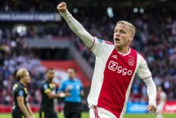 Van de Beek doelpunt.jpg