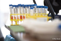 Corona test.jpg