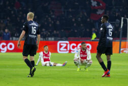 Noussair Mazraoui & Hakim Ziyech in dienst van Ajax