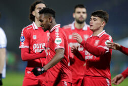 Virgil Misidjan na zijn treffer tegen PEC Zwolle