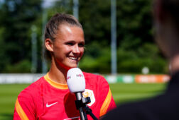 Kerstin Casparij staat de NOS te woord