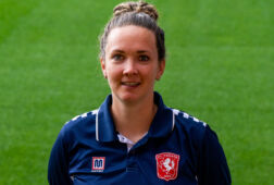 Kirsten Bakker, assistent van FC Twente