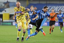 Toni Leistner in duel met Antonio Nusa