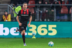 Pawel Bochniewicz tegen FC Utrecht