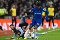 Noni Madueke tegen Aston Villa