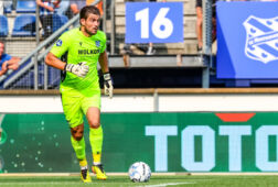 Mickey van der Hart tegen FC Utrecht