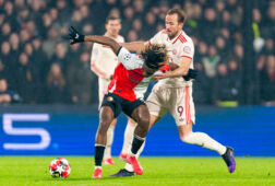 Chris-Kevin Nadje in duel met Harry Kane