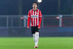 Sami Bouhoudane in het shirt van PSV