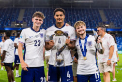Tyler Morton, Jarrell Quansay en Harvey Elliott