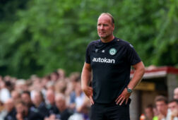 Dick Lukkien tijdens het oefenduel