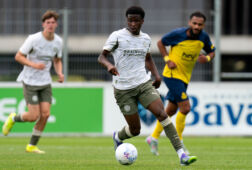 Isaac Babadi tegen Union Sint-Gillis