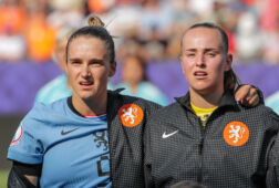 Vivianne Miedema en Daphne van Domselaar