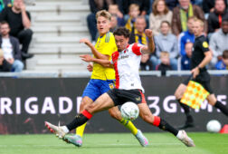 Jayden Candelaria in het duel met SC Cambuur