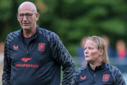 Dennis van den Ing en Corina Dekker bij FC Twente