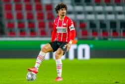 Andre Ramalho bewaart de rust en legt de bal even stil
