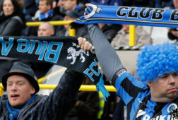 Club fans met sjaal Club Brugge Antwerp
