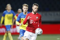 Bart Ramselaar in actie tegen SC Cambuur