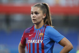 Lieke Martens in het shirt van FC Barcelona