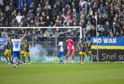 Vuurwerk ontploft naast Feyenoord-doelman Ofir Marciano