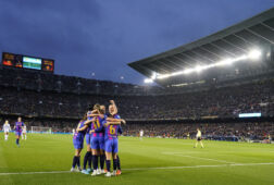 FC Barcelona viert een goal in Camp Nou
