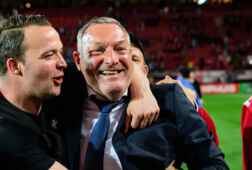 Ron Jans na de overwinning op Groningen