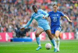 Aniek Nouwen in de FA Cup-finale