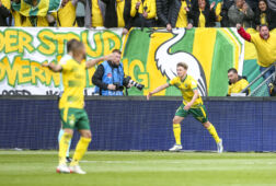 Sem Steijn viert de 3-0