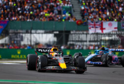 Max Verstappen tijdens de Grand Prix op Silverstone