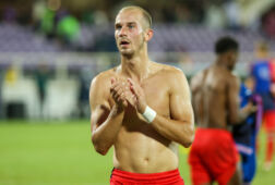 Vaclav Cerny bedankt de supporters