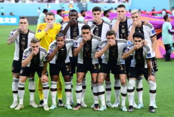 Duitsland voor de aftrap tegen Japan
