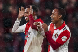 Danilo en Igor Paixão juichen na een goal