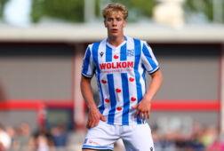 Maas Willemsen in actie voor SC Heerenveen