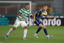 Youri Baas in actie tegen Celtic
