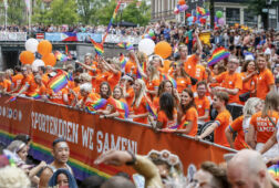 De Oranje-boot op de Canal Pride Amsterdam in 2019
