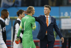 Louis van Gaal met Jasper Cillessen