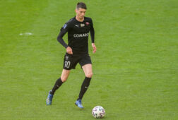 Pelle van Amersfoort in actie voor Cracovia