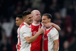 Dusan Tadic Davy Klaassen en Antony vieren feest na een doelpunt