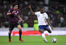 Erick Gutierrez met Mexico tegen de Verenigde Staten