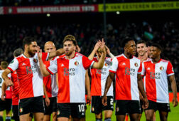 Feyenoorders vieren de 1-0 tegen Slavia Praag
